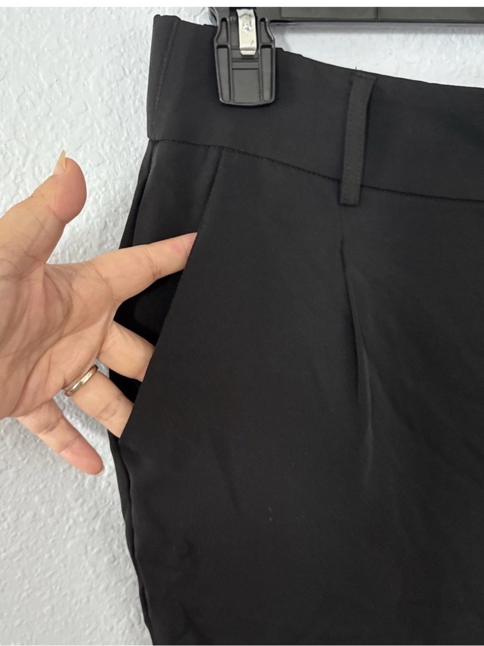 Halara women trouser size L regular elastic waste  with pockets NWOT - Picture 2 of 5